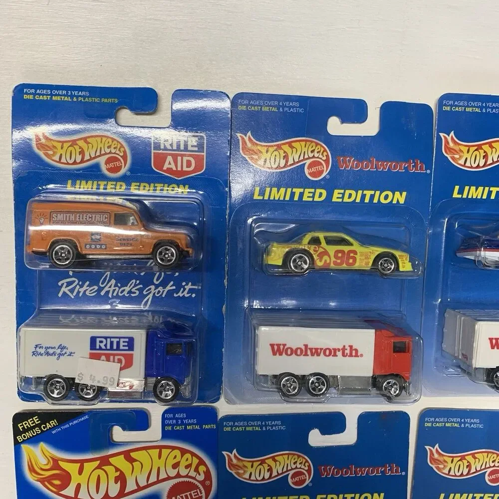 Hot Wheels Vintage 2-pack 90 year anniversary Ride Aid, Woolworth, Lucky Zender